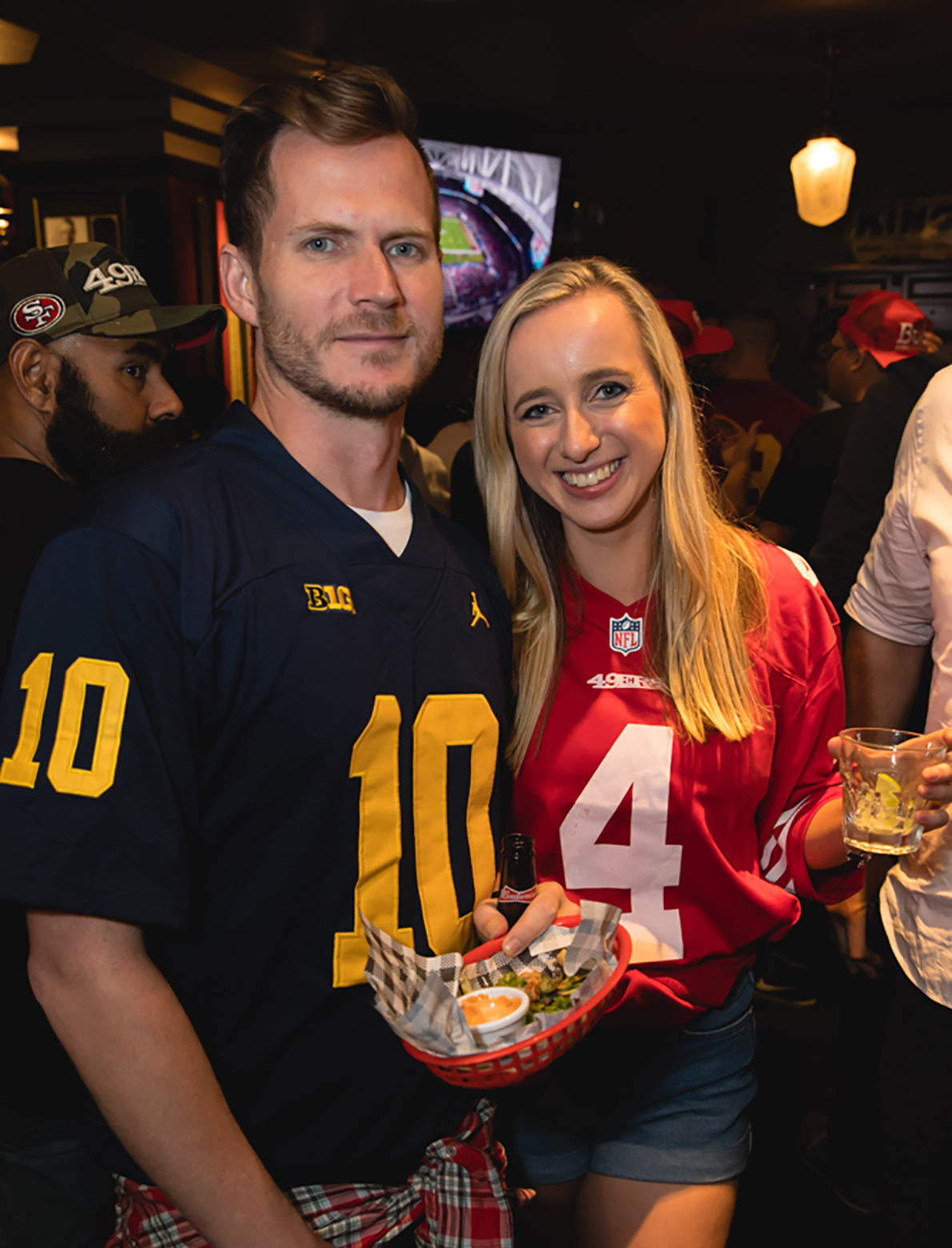 Turf-Sports-Bar-SuperBowl